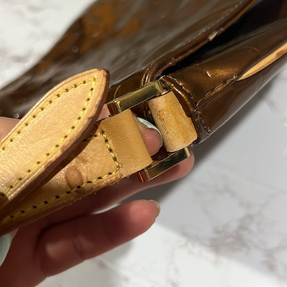 Louis Vuitton Vernis Thompson Street Shoulder Bag - Picture 4 of 14
